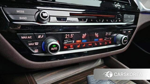 BMW 5 Series (G30) id 4269472 из Кореи 8