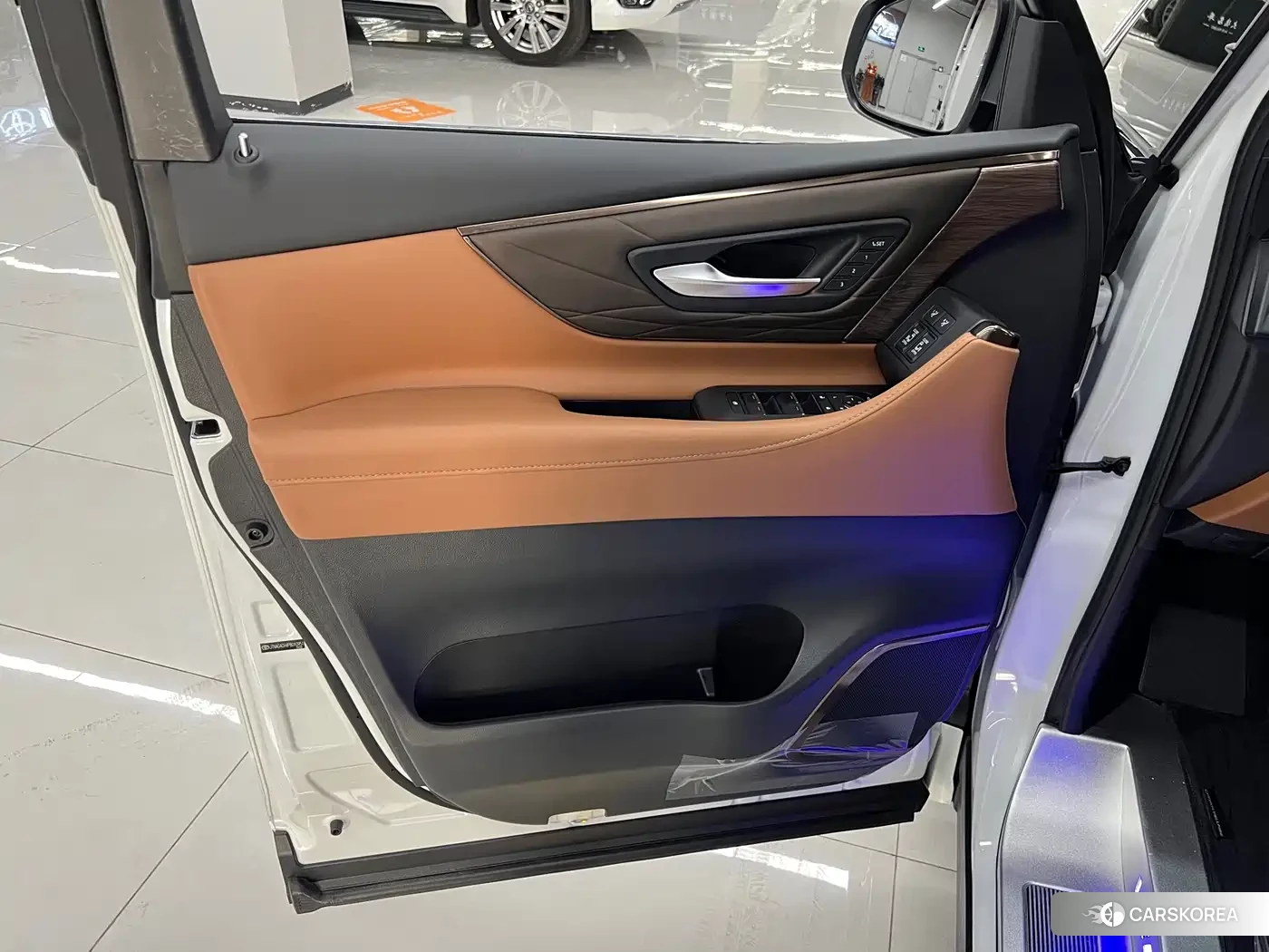 Toyota Vellfire id 4622437 из Китая 8