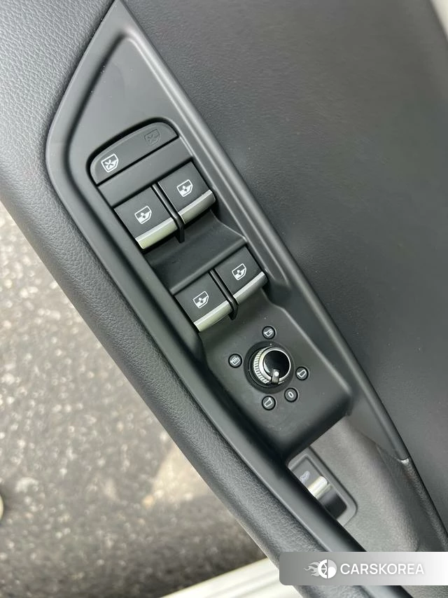 Audi A4L id 4367372 из Китая 8