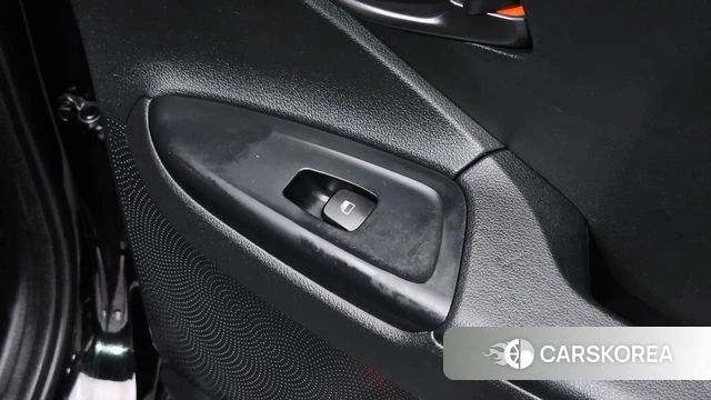 Hyundai Veloster (JS) id 4943893 из Кореи 8