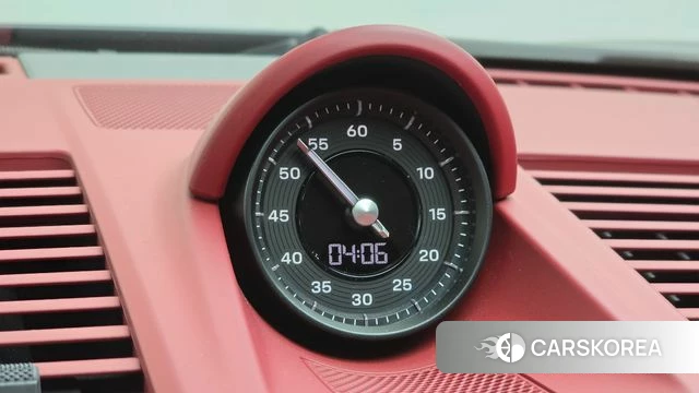 Porsche 911(992) id 4356105 из Кореи 8