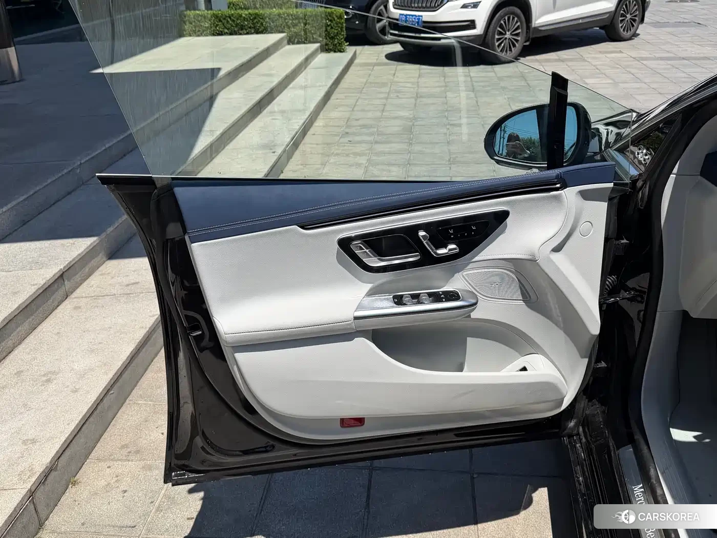 Mercedes-Benz EQE id 4553975 из Китая 8