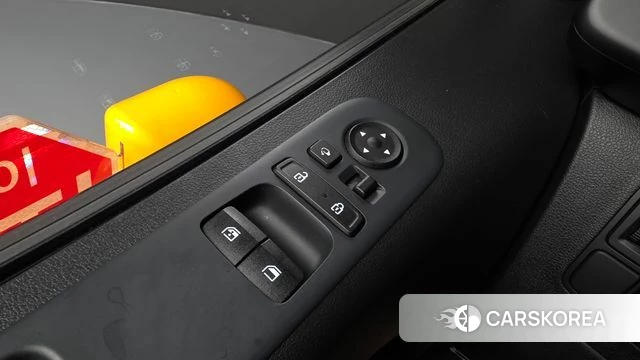 Hyundai Staria id 3870739 из Кореи 8