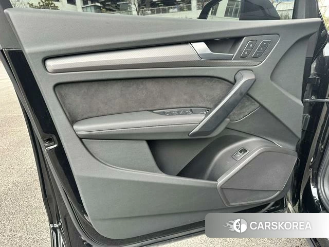 Audi Q5L Sportback id 4238371 из Китая 8
