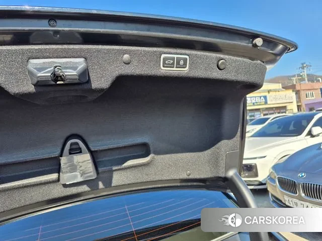 Hyundai Grandeur (GN7) id 3377343 из Кореи 8