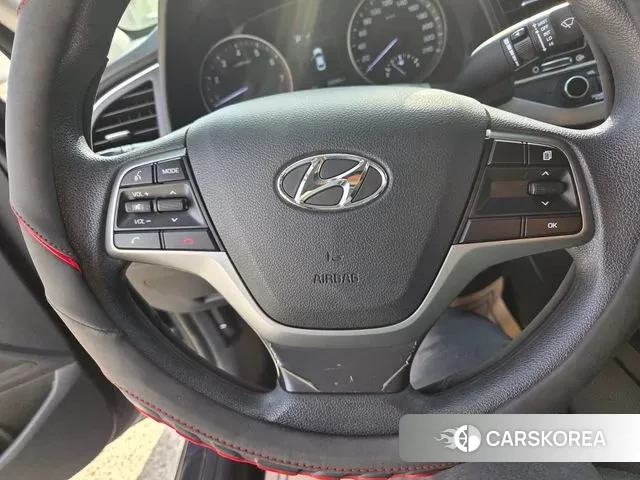 Hyundai Avante AD id 3568685 из Кореи 8