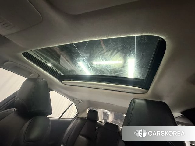 Toyota Corolla id 4297696 из Китая 8