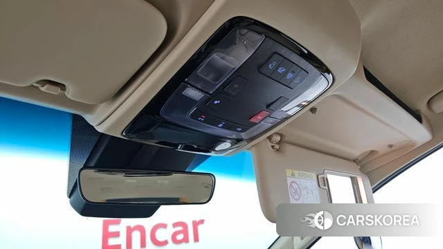 Hyundai Staria id 4349344 из Кореи 8