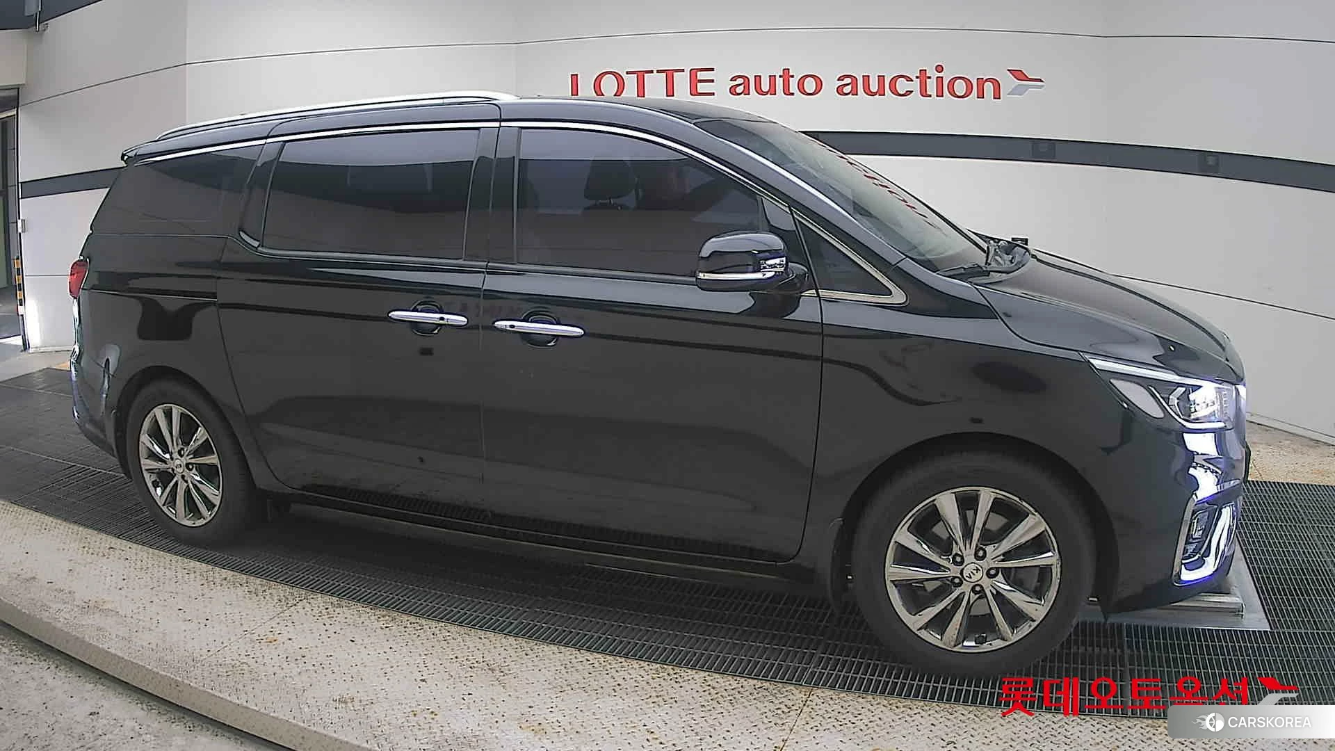 Kia Carnival id 4504366 из Кореи 8