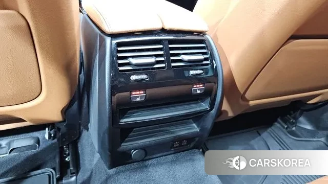 BMW 5 Series (G30) id 2931895 из Кореи 8