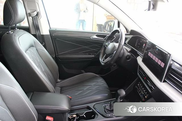 Volkswagen Tiguan L id 4210034 из Китая 8