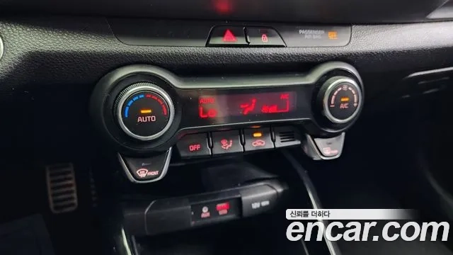 Kia Stonic id 2952220 из Кореи 8