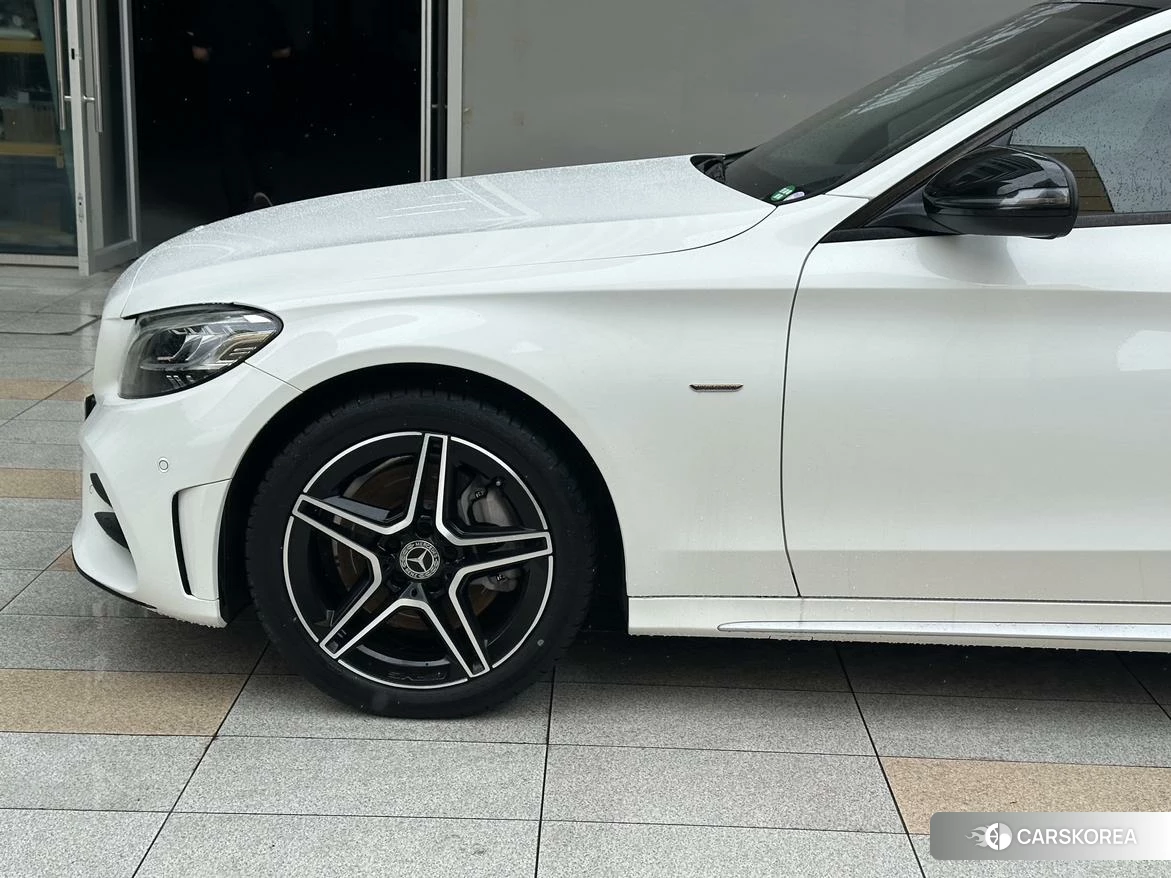 Mercedes-Benz Class C id 4420466 из Китая 8
