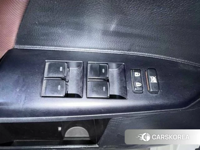 Lexus CT200h id 4543645 из Кореи 8