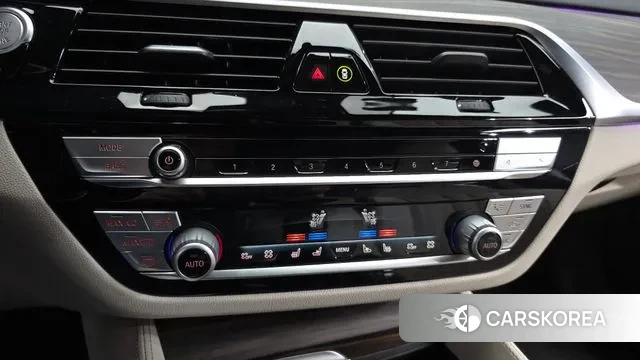 BMW 5 Series (G30) id 3741808 из Кореи 8