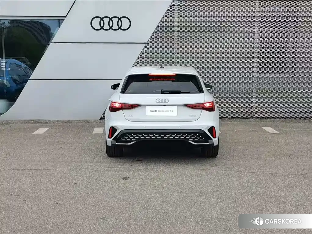 Audi A3 id 4548071 из Китая 9