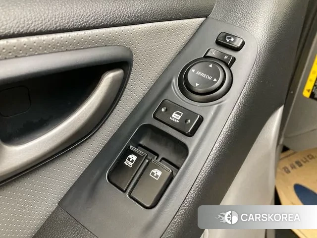 Hyundai The New Grand Starex id 3703599 из Кореи 8