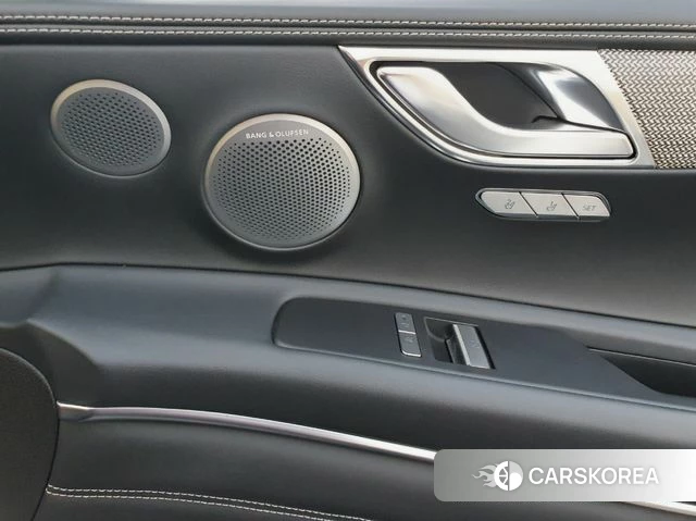 Genesis GV80 id 3826108 из Кореи 8