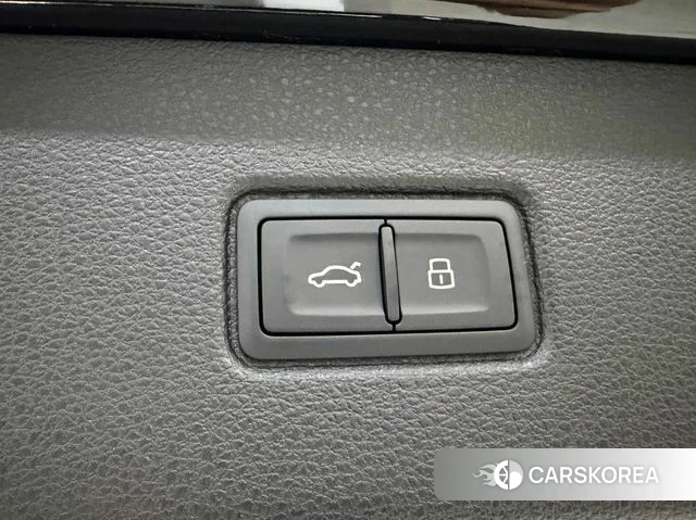 Audi Q7 (4M) id 3963427 из Кореи 8