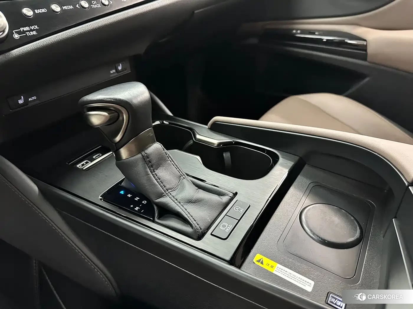 Lexus ES id 4577546 из Китая 8