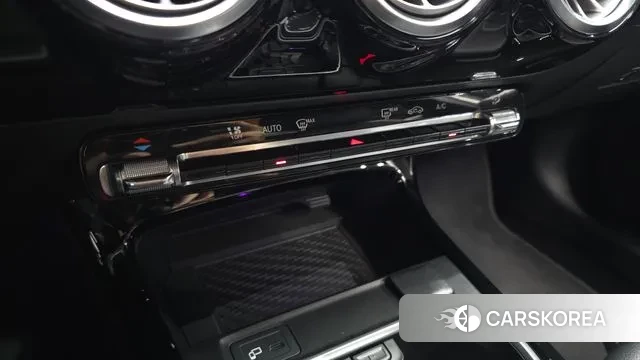 Mercedes-Benz A-Class W177 id 3655804 из Кореи 8