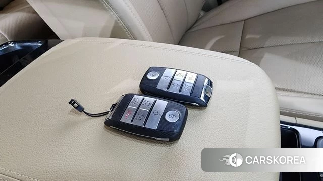 Kia The New Carnival id 4632583 из Кореи 8