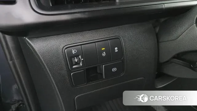 Hyundai Staria id 3137115 из Кореи 8