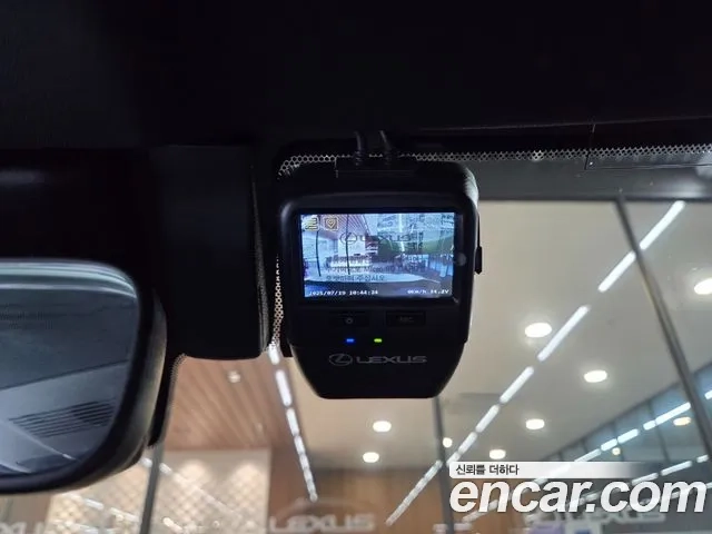 Lexus UX300e id 2949699 из Кореи 8