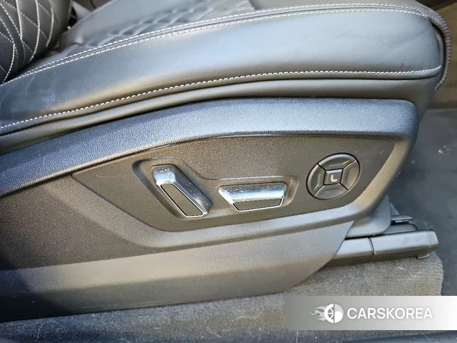 Audi Q8 (4M) id 3826710 из Кореи 8