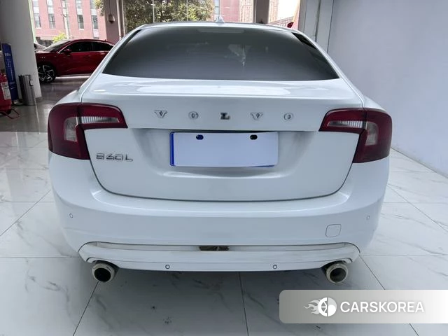 Volvo S60 id 4215594 из Китая 8