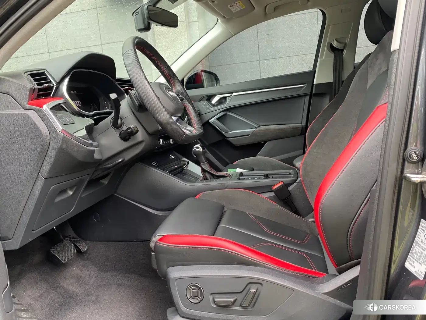 Audi Q3 Sportback id 4669202 из Китая 8