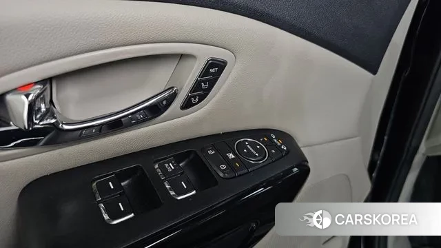 Kia The New Carnival id 3013892 из Кореи 8