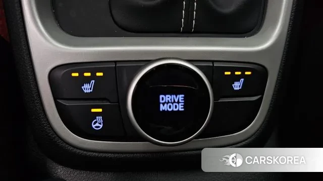 Hyundai Venue id 3402378 из Кореи 8