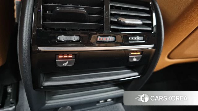 BMW 5 Series (G30) id 3965844 из Кореи 8