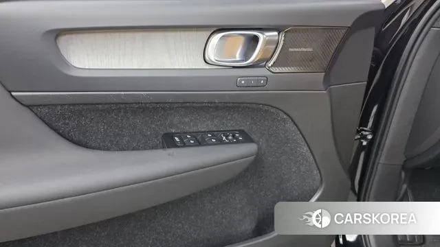 Volvo XC40 id 3473572 из Кореи 8