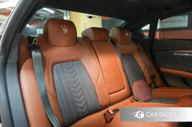 Maserati Quattroporte id 3889330 из Кореи 8