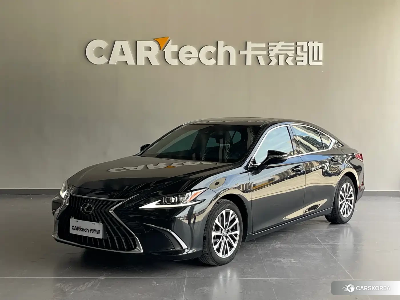 Lexus ES id 4577608 из Китая 8