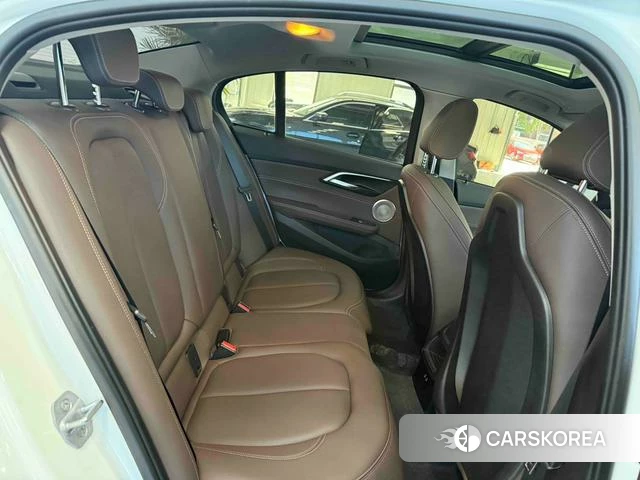 BMW 1 series id 4279259 из Китая 8