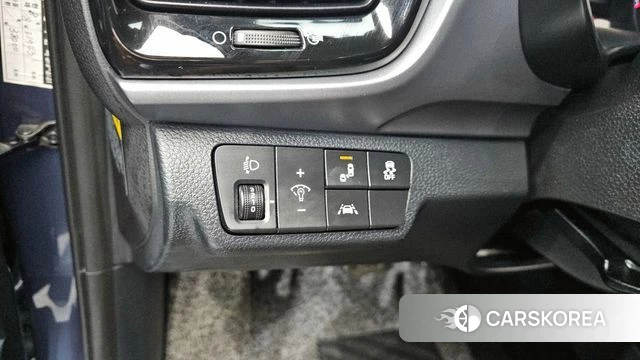 Kia Stonic id 3917132 из Кореи 8