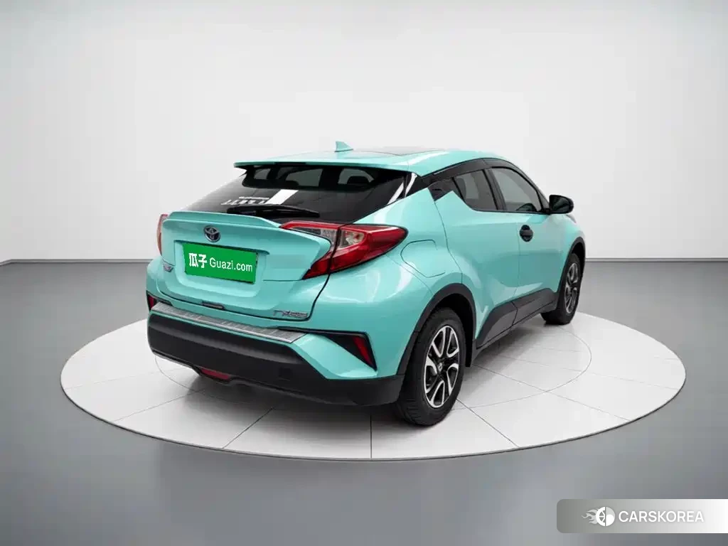Toyota C-HR EV id 4674399 из Китая 8