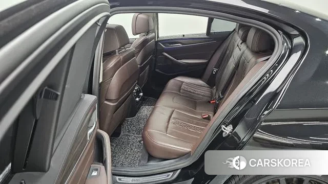 BMW 5 Series (G30) id 3011708 из Кореи 8