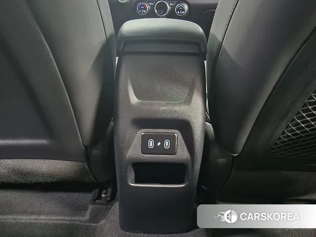 Hyundai Venue id 3763782 из Кореи 8