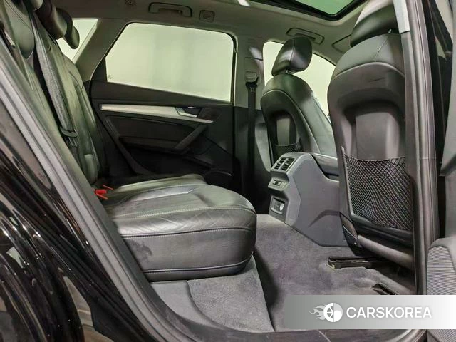 Audi Q5L id 4260816 из Китая 8