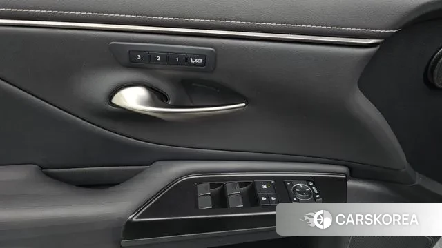 Lexus ES300h 7th generation id 3754270 из Кореи 8