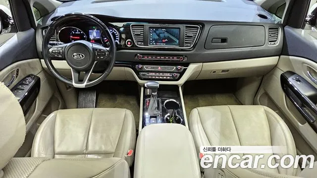 Kia The New Carnival id 2548482 из Кореи 8