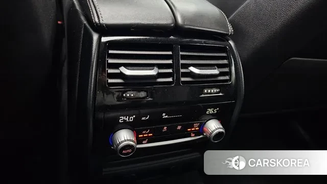 BMW 5 Series (G30) id 3588562 из Кореи 8