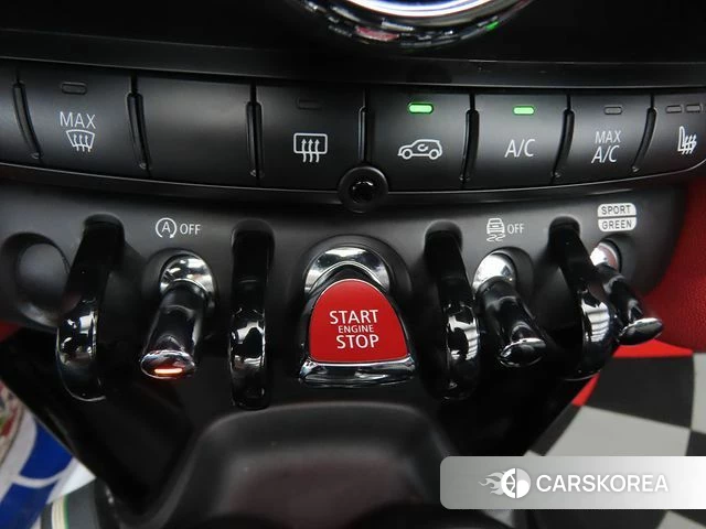 Mini Cooper S Convertible id 4464660 из Кореи 8