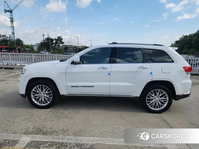 Jeep Grand Cherokee id 4325656 из Кореи 8