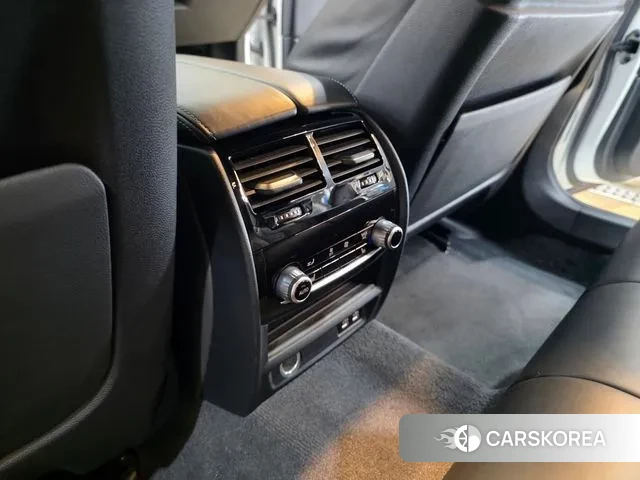 BMW 5 Series (G30) id 2994692 из Кореи 8