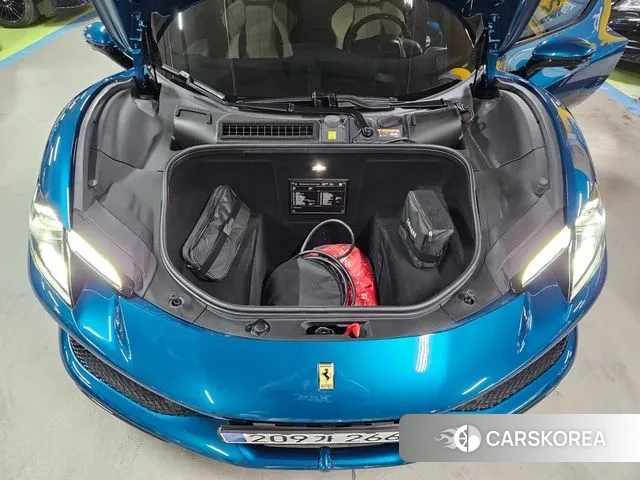 Ferrari 296 GTB id 3011362 из Кореи 8